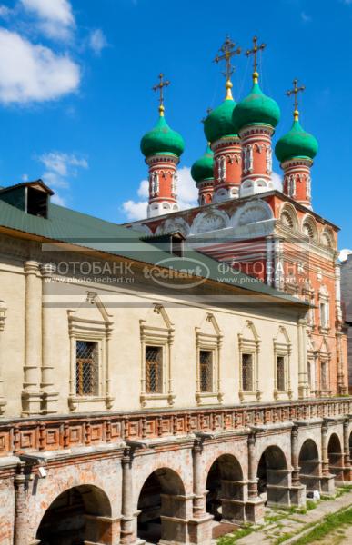 Россия. Москва. Высокопетровский монастырь / Город, архитектура / архитектура и скульптура