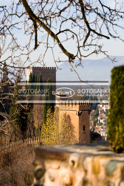 Европа. Испания. Гранада. Альгамбра, Alhambra. Башня / Город, архитектура / архитектура и скульптура