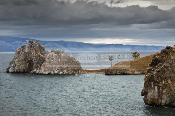 Природа России. Байкал. Осень. Остров Ольхон. Мыс Шаманка / Природа / осенний пейзаж