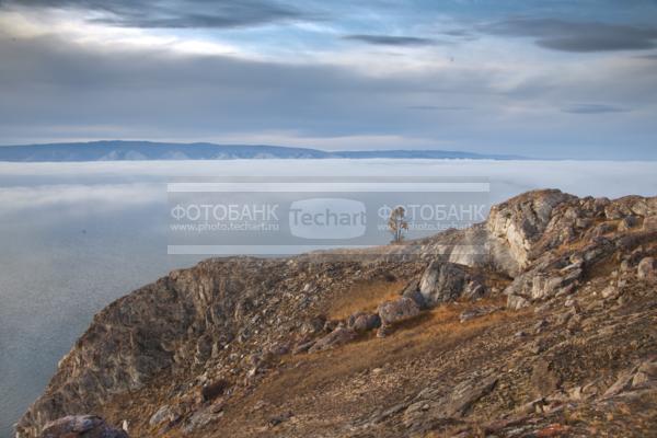 Природа России. Байкал. Осень. Остров Ольхон. Туман над Малым морем / Природа / горы