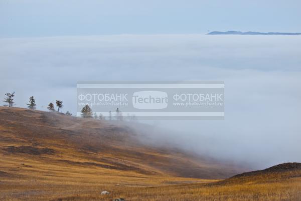 Природа России. Байкал. Осень. Остров Ольхон. Туман над Малым морем / Природа / осенний пейзаж