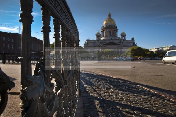 Санкт-Петербург. Исаакиевский собор / Город, архитектура / городской пейзаж