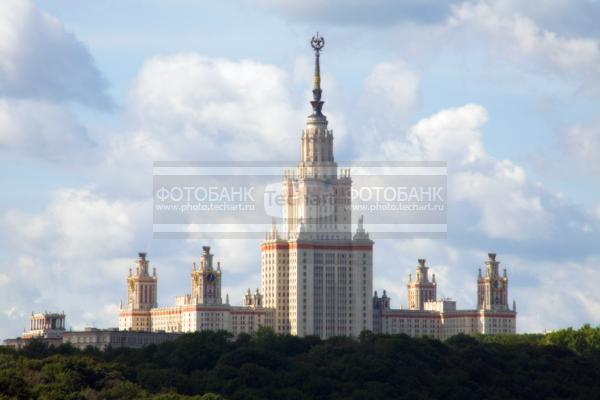 Россия. Москва. Сталинские высотки. Главное здание МГУ / Город, архитектура / городской пейзаж