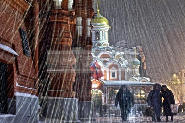 Москва. Снегопад на Красной площади / Город, архитектура / городской пейзаж