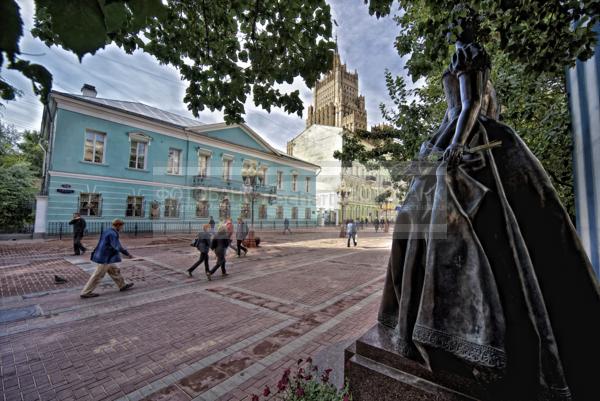 Москва. Арбат. Музей Пушкина / Город, архитектура / городской пейзаж