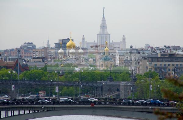 Москва. Мост.  / Город, архитектура / городской пейзаж