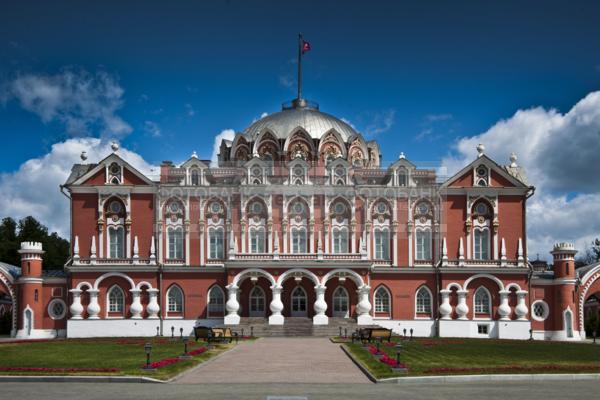 Россия. Москва. Петровский путевой дворец.  / Город, архитектура / архитектура и скульптура