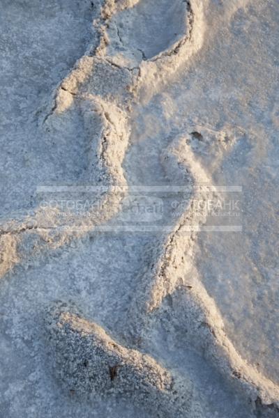Россия. Палласовский район Волгоградской области. Эльтон. Солёное бессточное самосадочное озеро.  / Природа / реки и озера