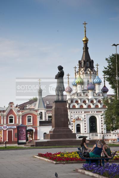 Россия. Саратов. Проспект Кирова. / Город, архитектура / архитектура и скульптура