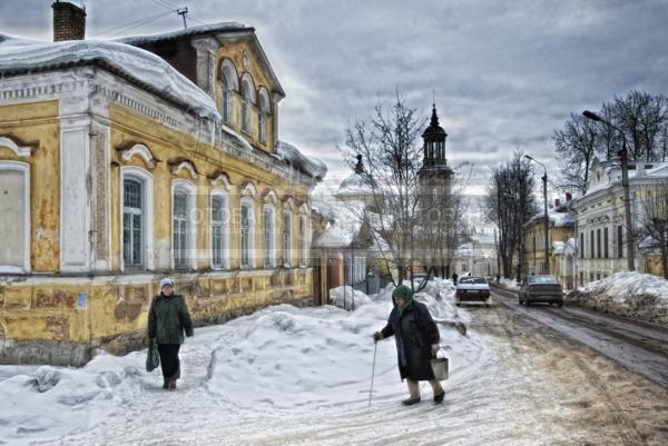 Россия. Город Торжок. Улица Луначарского.  / Город, архитектура / городской пейзаж