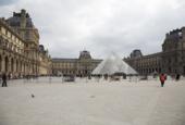 Франция. Париж. Лувр. Пирамида. France. Paris. Louvre. Piramid.