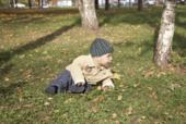 Ребенок на улице. Мальчик на природе