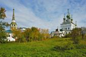 Россия. Соликамск. Троицкий соборная колокольная осень