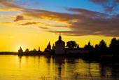 Русские города. Белозерск. Закат. Кирилло-Белозерский монастырь