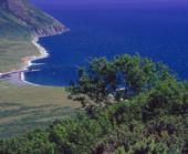 Россия. Дальний Восток. Магаданская область, полуостров Кони. Охотское море, берег, камни