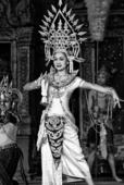 Тайланд. Танцующая женщина. Кхемерский классический танец